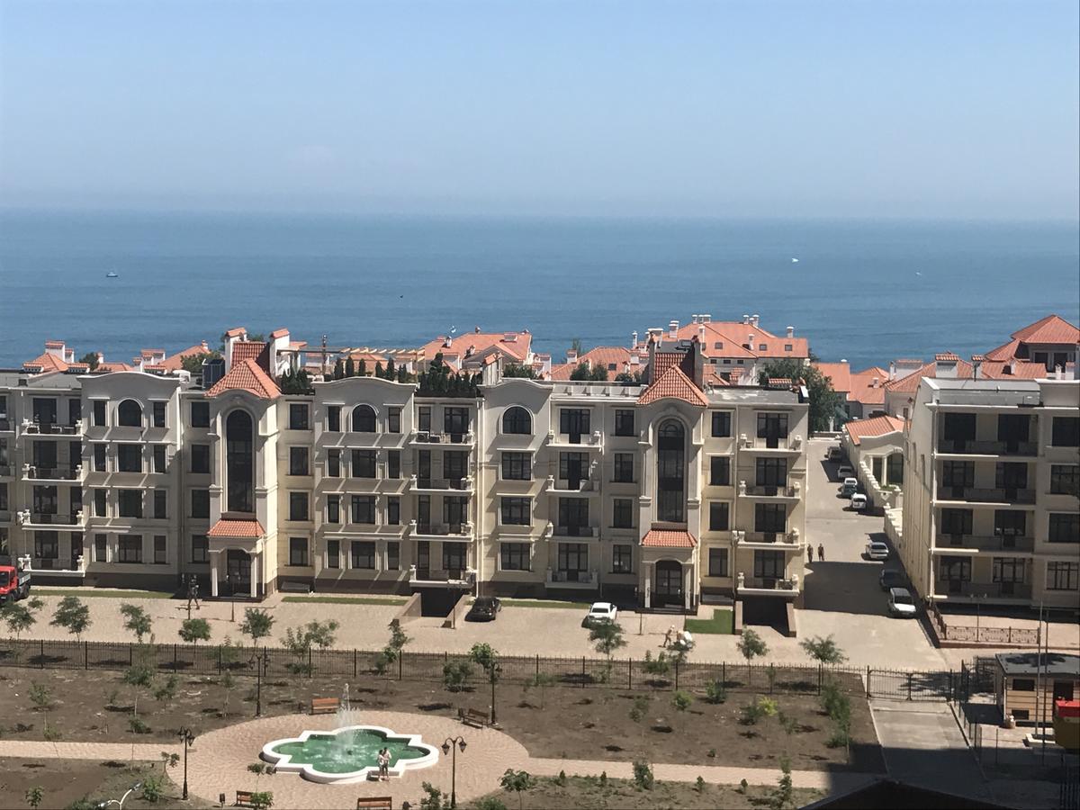 Bright Apartment In Arkadia Odesa Exterior foto